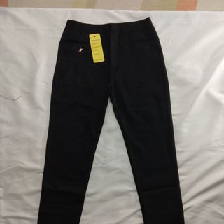 QUẦN LEGGING NÂNG MÔNG 210