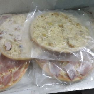 pizza cấp đông đế bánh pizza