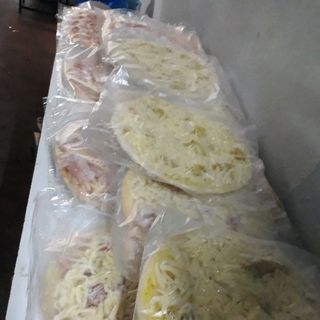pizza cấp đông đế bánh pizza