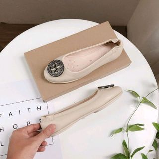 Giày bệt mũi tròn đính khóa có thun hậu giữ gót