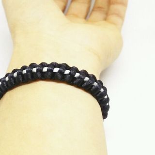 Vòng đeo tay Paracord handmade dây dù giá rẻ