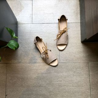Giày xăng đan nữ cao 3p cột dây