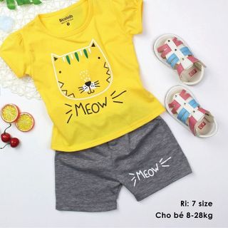 Bộ bé gái in hình mèo dễ thương