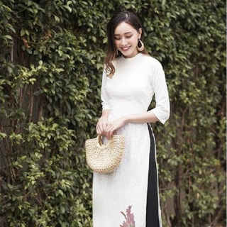 SET ÁO DÀI CÁCH TÂN THÊU KÈM QUẦN ỐNG RỘNG 1