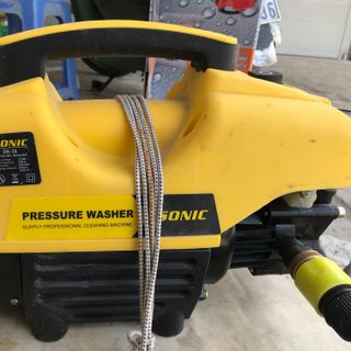 Máy rửa xe áp lực hiệu Sonic Japan