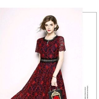 ĐẦM REN TAY CON HỌA TIẾT