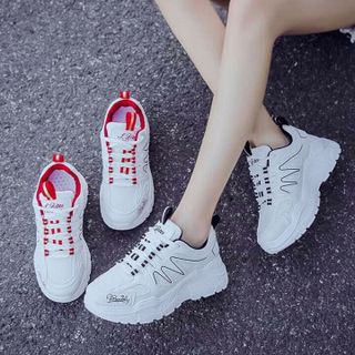 Giày hit hot độn đế