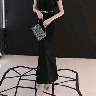ĐẦM MAXI KÈM NỊT -