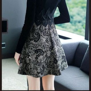 - ĐẦM XÒE THU ĐÔNG PHỐI NHUNG CHÂN VÁY IN HỌA TIẾT
