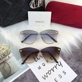 Kính đính thiên nga cực đẹp cực sang chảnh