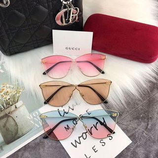 Kính đính thiên nga cực đẹp cực sang chảnh