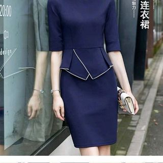 ĐẦM ÔM BÚT CHÌ VIỀN TRẮNG