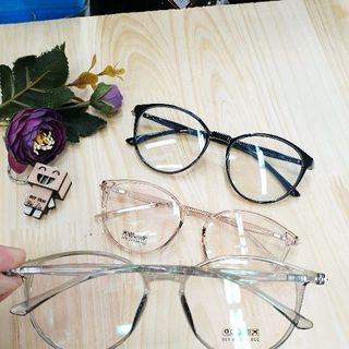 kính trắng siêu dẻo 220