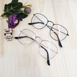 kính trắng gọng sắt