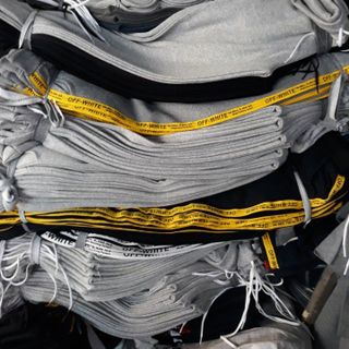 Quần thun thể thao viền chạy OFF WHITE