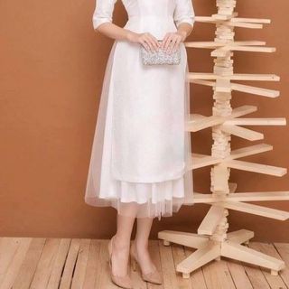 SET ÁO DÀI LỤA  TRƠN PHỐI LƯỚI KÈM CHÂN VÁY