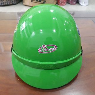 Nón bảo hiểm cho bé