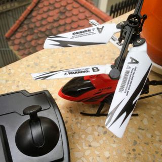 Máy bay điều khiển giá rẻ nhất HX725