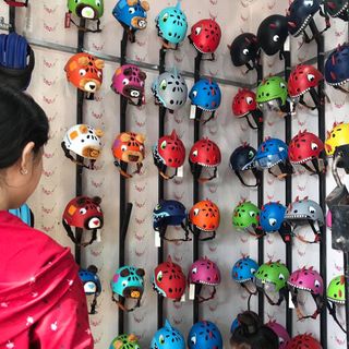 Nón bảo hiểm hình thú cho bé