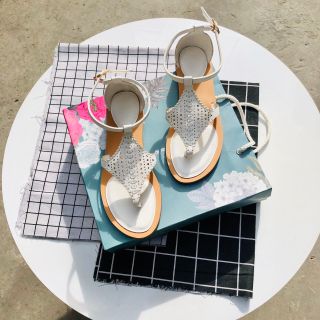 SANDAL CẮT LAZER THỜI TRANG