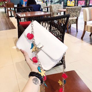 tui xách dây đính phụ kiện cute