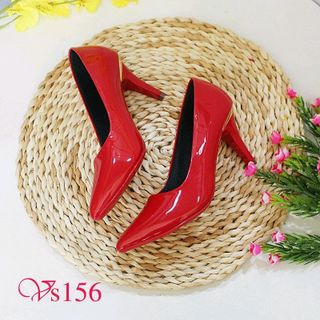 Giày gót nhọn viền đồng
