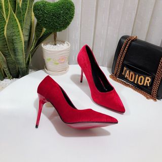 giày cao gót nhọn sang chảnh