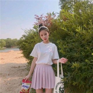 chân váy xếp ly phối nút