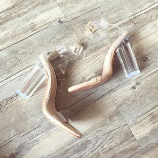 giày sandal đế thủy tinh sang trong