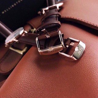 đồng hồ cặp da