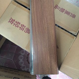 tấm ốp trần nhôm