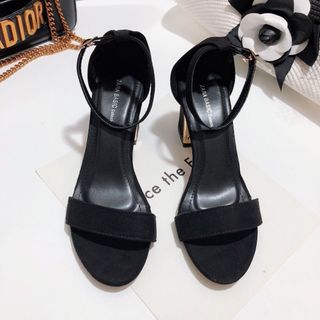 giày sandal cao gót vuôngg