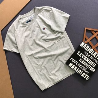 Áo thun nam cổ tròn