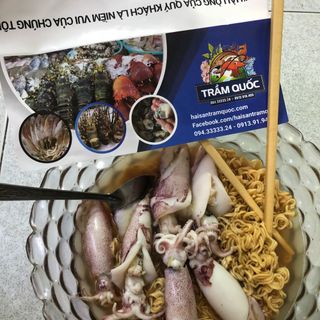 MỰC TRỨNG ĐẦY TRỨNG