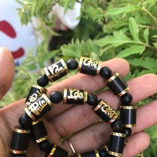 007 - Vòng tay trầm hương