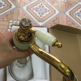 vòi rửa bằng đồng nóng lạnh giá rẻ