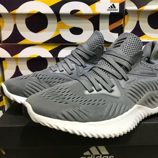 Giày thể thao Alphabounce super