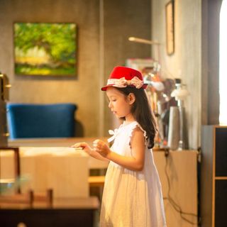 Đầm chân ren kiểu