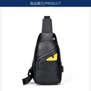 Túi đeo chéo con mắt có sạc USB