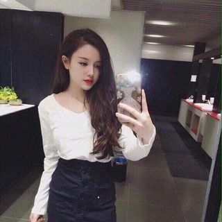 Áo thun Pull bear cổ tim tay dài chất siêu đẹp nha các nàng ơiiii