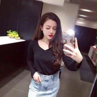 Áo thun Pull bear cổ tim tay dài chất siêu đẹp nha các nàng ơiiii