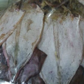 Mực khô một nắng size lớn dài hơn 20cm