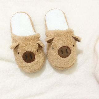 Dép đi trong nhà Chân Gấu