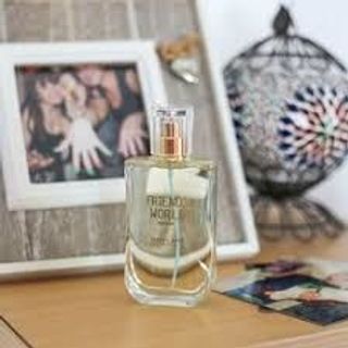 Nước hoa nữ Friends World For Her Eau de Toilette