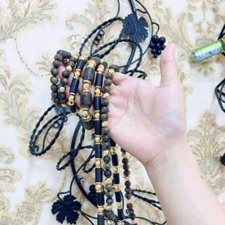 vòng phong thủy trầm hương