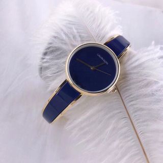 đồng hồ mắt tròn xinh