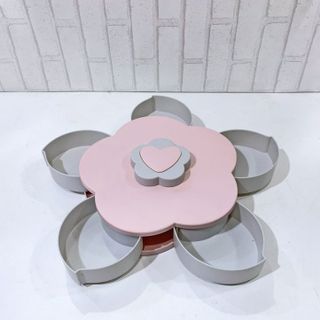 Hộp Mứt Xoay Trái Tim