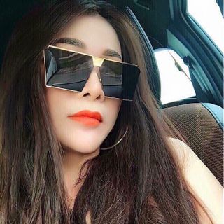 mắt kinh vuông sang chảnh