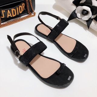 giày sandal xỏ ngón