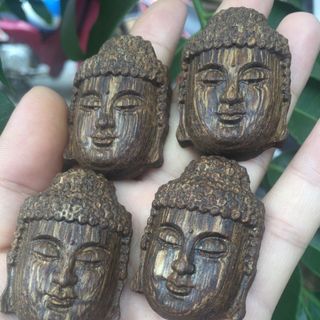 mặt phật tổ trầm hương
